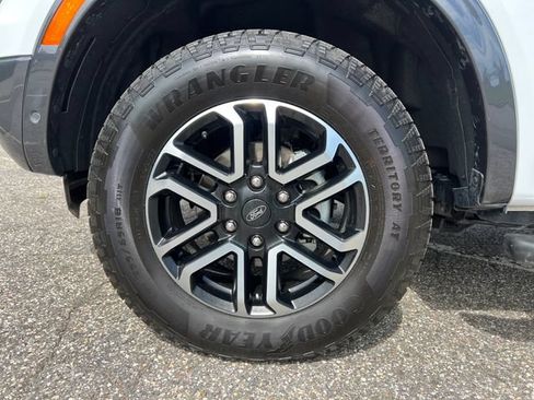 Used 2024 Ford Ranger Lariat w/ Advanced Towing Package AWD/4WD image 16