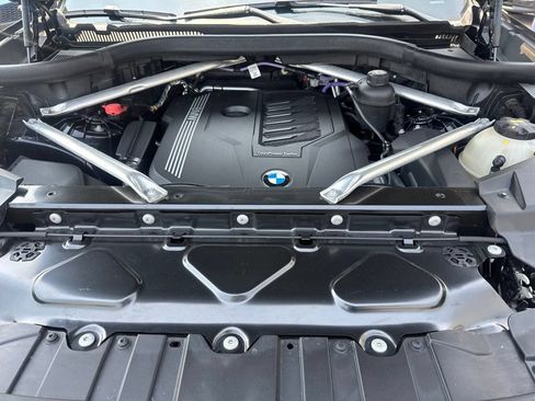 Used 2021 BMW X5 sDrive40i w/ M Sport Package RWD image 36