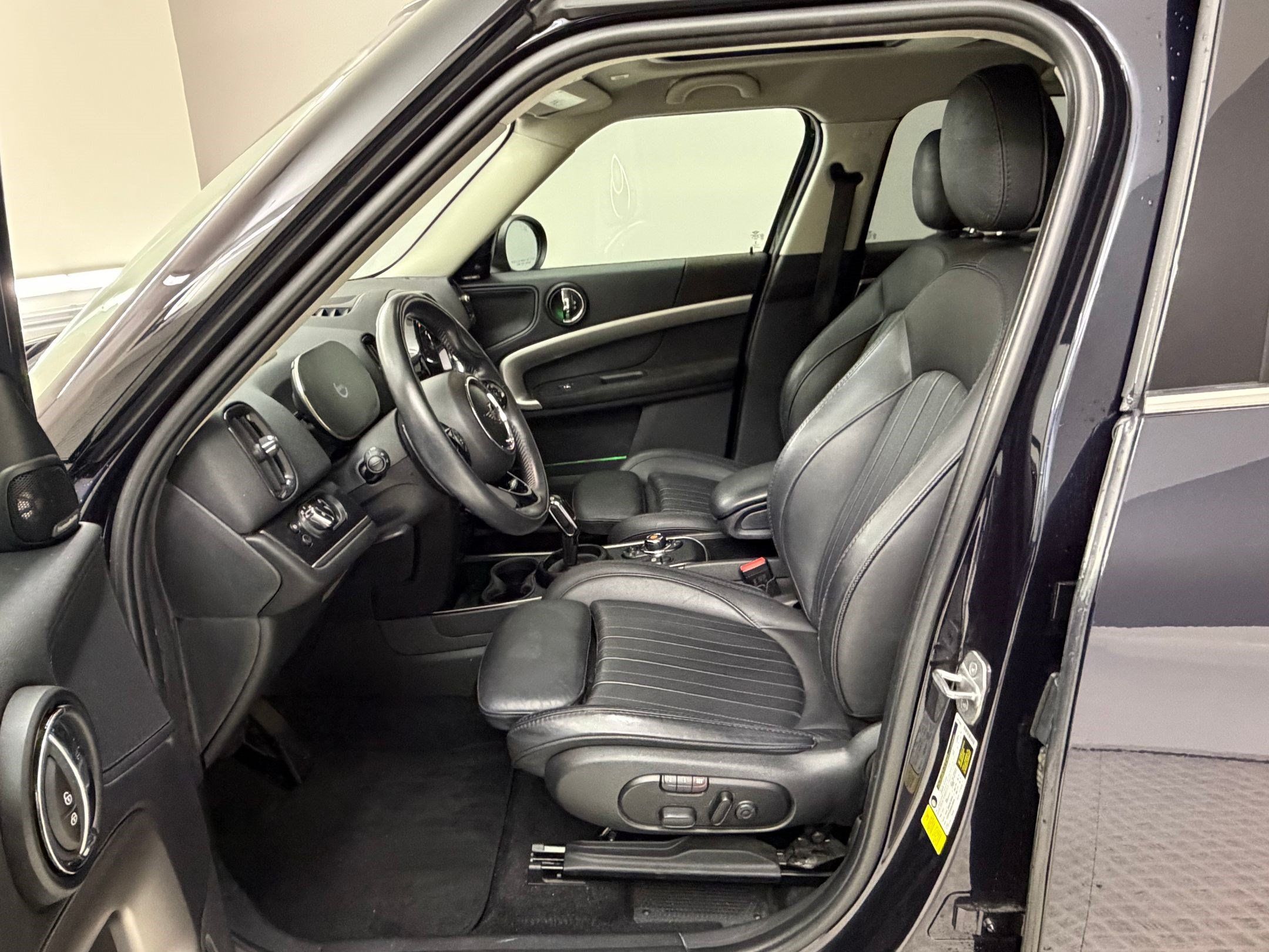 Used 2021 MINI Cooper Countryman S FWD image 5