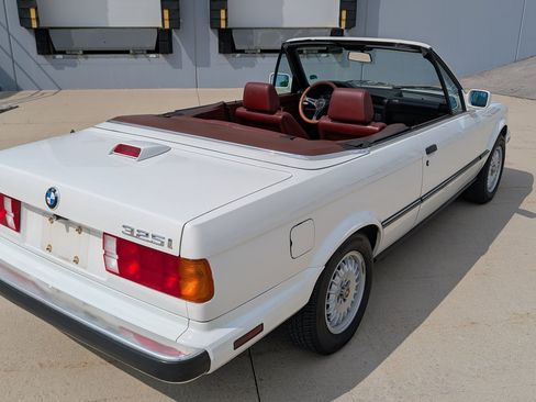 Used 1987 BMW 325i Convertible RWD image 14