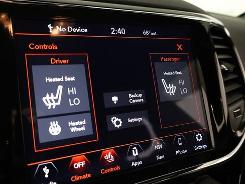 Used 2022 Jeep Grand Cherokee Limited image 45