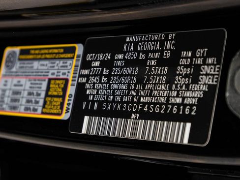 Used 2025 Kia Sportage EX AWD/4WD image 16