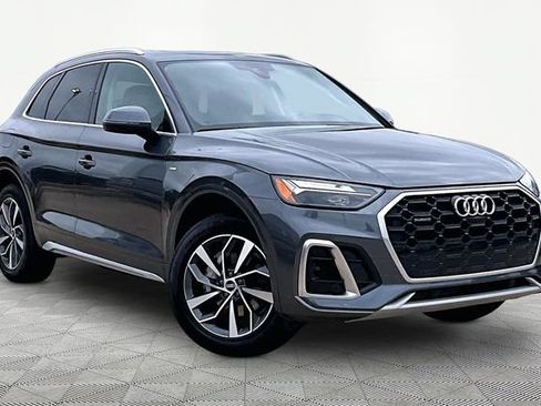 Used 2023 Audi Q5 2.0T Premium Plus w/ Premium Plus Package AWD/4WD image 11