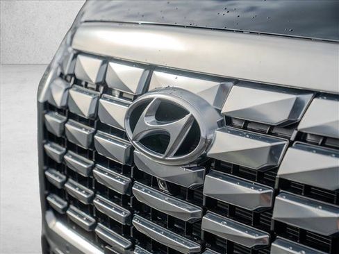 Used 2025 Hyundai Palisade Calligraphy image 8