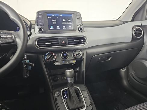 Used 2021 Hyundai Kona SE w/ Cargo Package FWD image 19