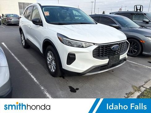 Used 2024 Ford Escape Active AWD/4WD image 1