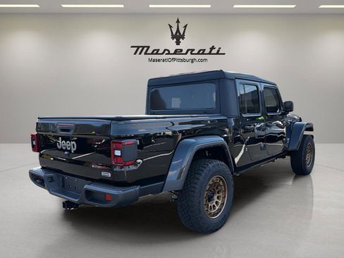 Used 2022 Jeep Gladiator Overland w/ Safety Group AWD/4WD image 5
