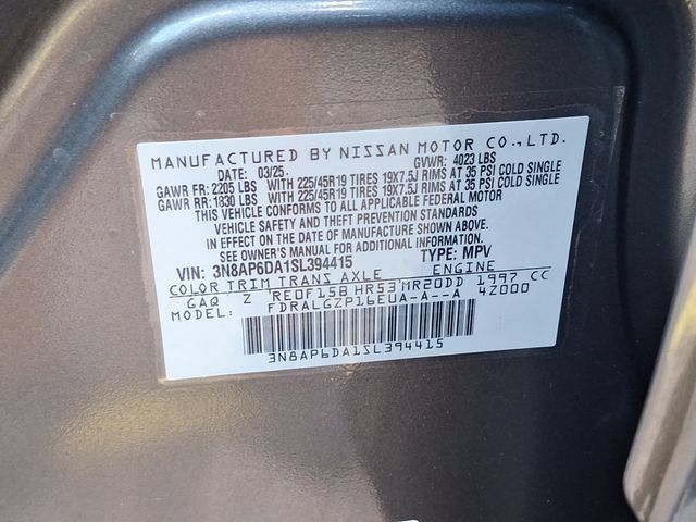 Used 2025 Nissan Kicks SR w/ Illumination Package FWD image 29