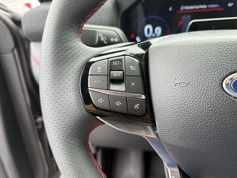 Certified 2025 Ford Explorer ST-Line RWD image 15