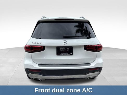 Used 2022 Mercedes-Benz GLB 250 w/ Premium Package Lite image 4