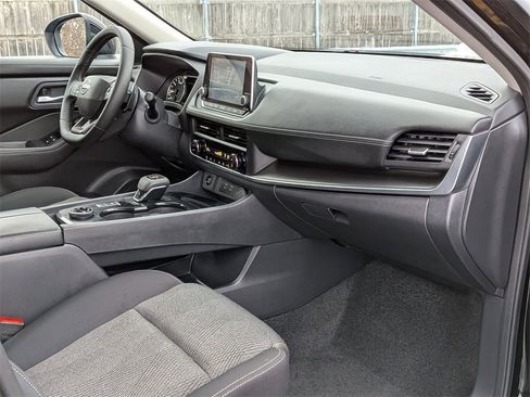 Used 2026 Nissan Rogue SV w/ Cold Weather Package image 21