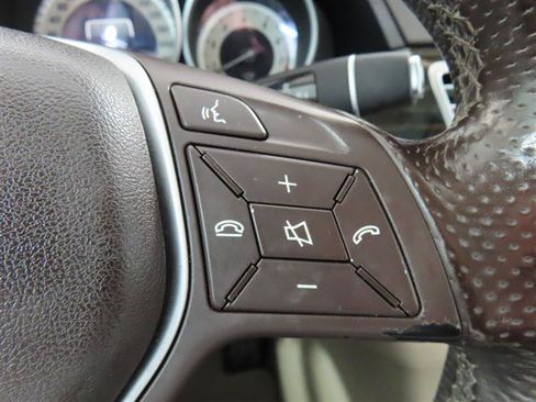 Used 2015 Mercedes-Benz E 350 Sedan w/ Premium 1 Package image 23