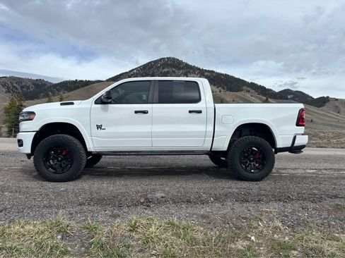 New 2025 RAM 1500 Big Horn AWD/4WD image 9