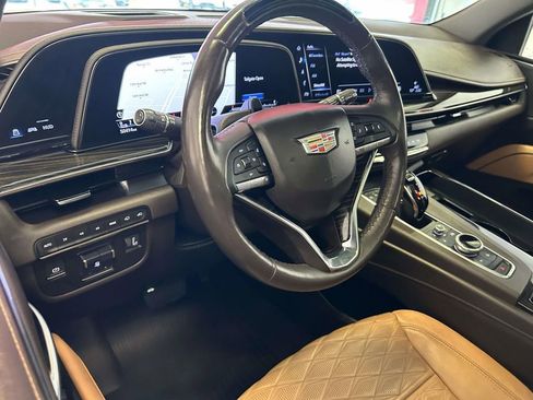 Used 2022 Cadillac Escalade Premium Luxury w/ Performance Package AWD/4WD image 14