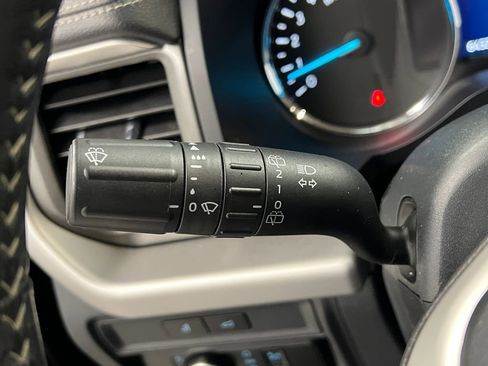 Used 2024 Ford Expedition Max XLT image 56