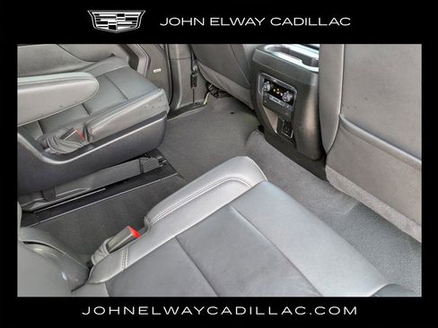 Used 2025 Chevrolet Suburban Z71 w/ Z71 Off-Road Package image 23