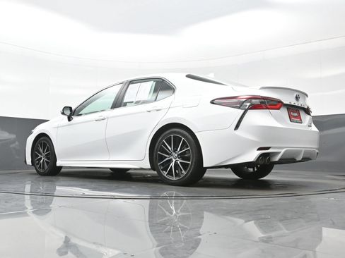Used 2024 Toyota Camry SE w/ Audio Upgrade Package FWD image 32