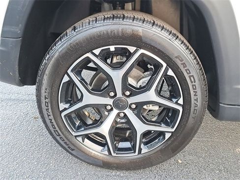 Used 2025 Jeep Compass Limited image 7