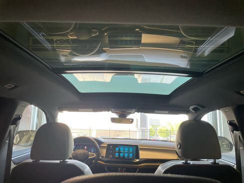 Used 2026 Volkswagen Atlas Cross Sport SE w/ Panoramic Sunroof Package FWD image 26