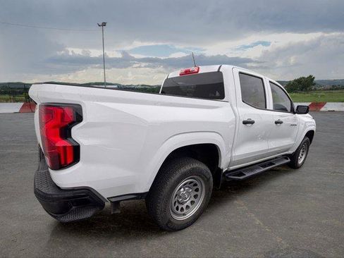 Used 2023 Chevrolet Colorado W/T RWD image 3