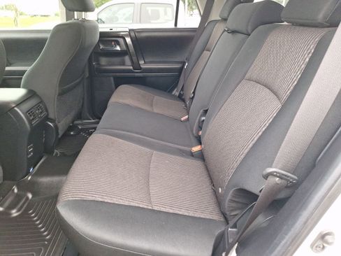 Used 2019 Toyota 4Runner TRD Off-Road AWD/4WD image 29