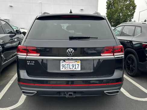 Certified 2023 Volkswagen Atlas SE image 4