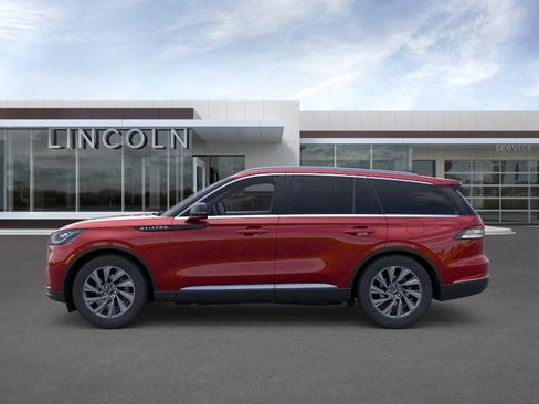 New 2026 Lincoln Aviator AWD image 3