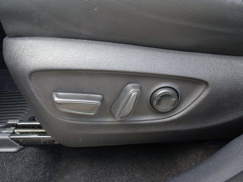 Used 2024 Toyota Grand Highlander AWD image 10