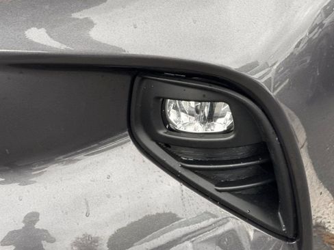 Used 2021 Toyota Highlander LE AWD/4WD image 50