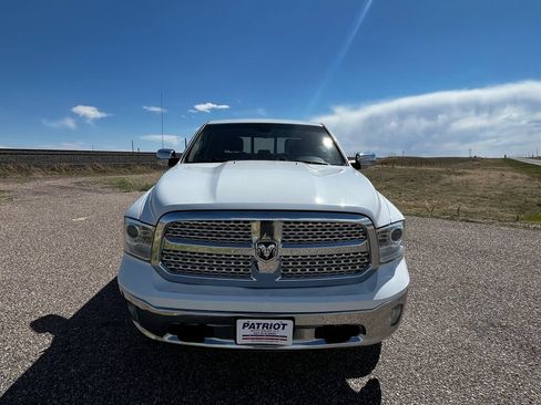 Used 2016 RAM 1500 Laramie w/ Convenience Group AWD/4WD image 8