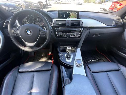 Used 2017 BMW 330i xDrive Sedan AWD/4WD image 16
