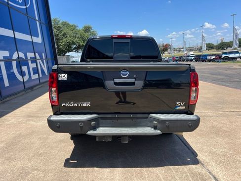 Used 2019 Nissan Frontier SV w/ Value Truck Package RWD image 7