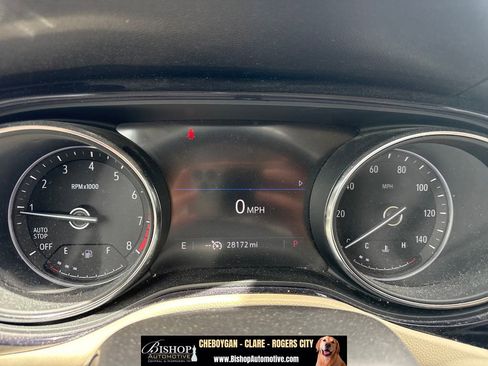 Used 2020 Buick Encore GX Essence w/ Experience Buick Package FWD image 18
