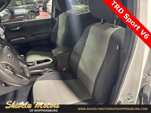 Used 2023 Toyota Tacoma TRD Sport image 14