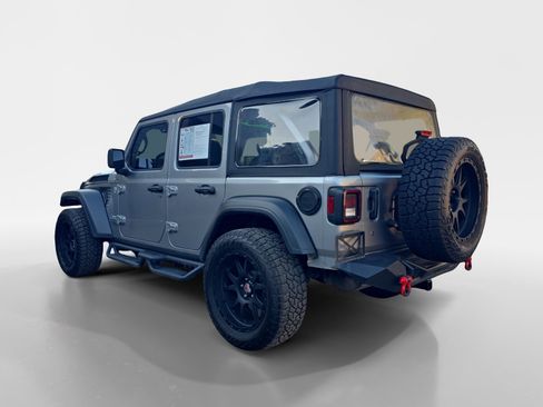 Used 2020 Jeep Wrangler Unlimited Sport image 3