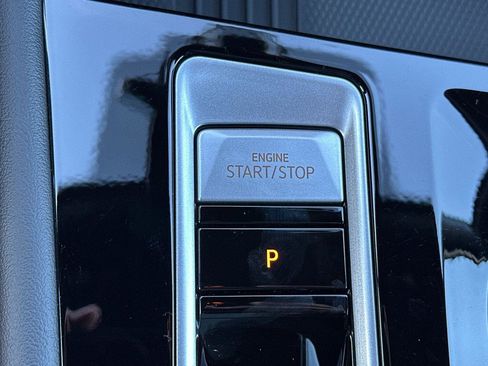 New 2026 Volkswagen Atlas Cross Sport SEL Premium R-Line image 22