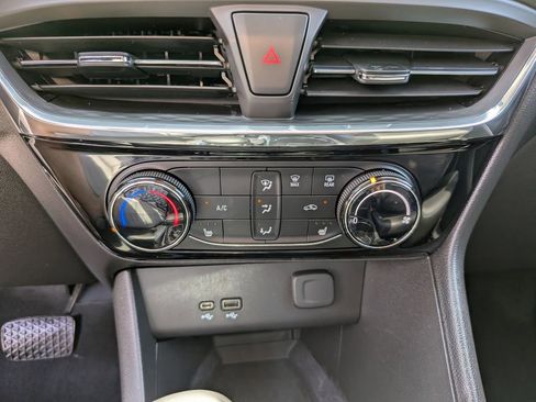 Used 2025 Buick Encore GX Sport Touring w/ Experience Buick Package FWD image 26