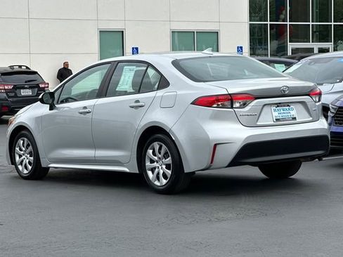 Used 2025 Toyota Corolla LE image 5