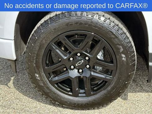 Used 2023 Chevrolet Silverado 1500 RST w/ Z71 Off-Road Package AWD/4WD image 11