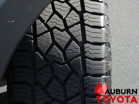 Certified 2016 Toyota Tacoma TRD Off-Road w/ Towing Package image 4