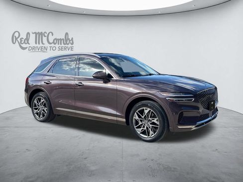 Used 2022 Genesis GV70 2.5T w/ Advanced Package AWD/4WD image 8