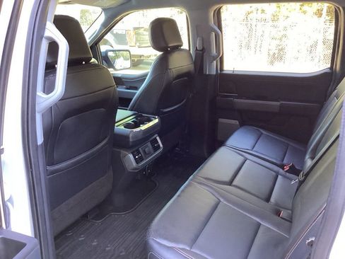 Used 2022 Ford F150 Lariat image 37