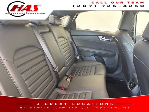 Used 2022 Kia Forte GT-Line w/ GT-Line Premium Package image 11