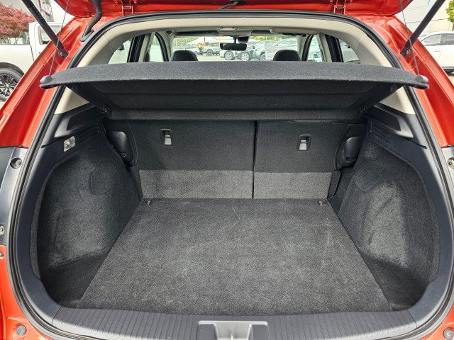 Used 2020 Honda HR-V Touring image 19