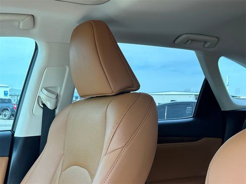 Used 2022 Lexus RX 350L FWD w/ Premium Package image 14