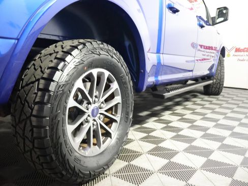 Used 2018 Ford F150 XLT w/ Equipment Group 302A Luxury AWD/4WD image 9