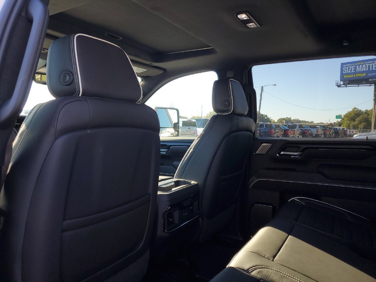 New 2026 GMC Sierra 2500 AT4X AWD/4WD image 11