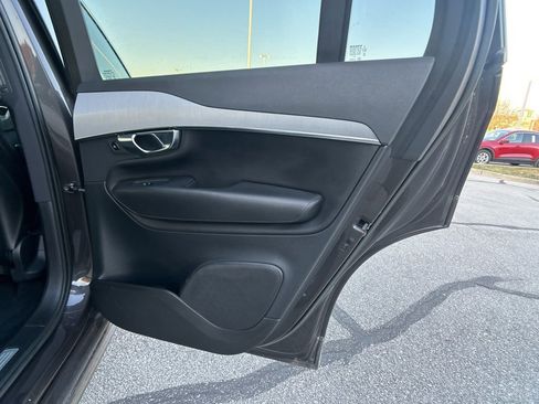 Used 2023 Volvo XC90 B5 Core image 33