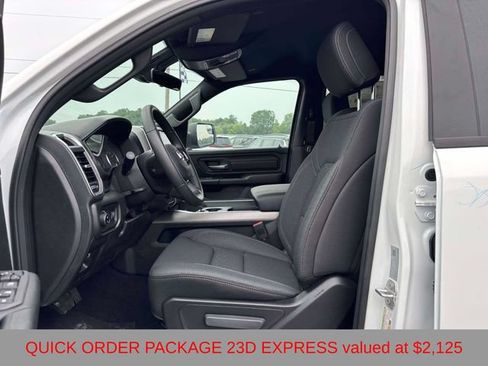 New 2026 RAM 1500 Express AWD/4WD image 3