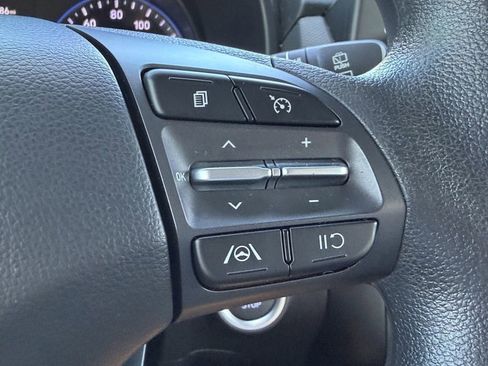 Used 2023 Hyundai Kona SEL FWD image 30